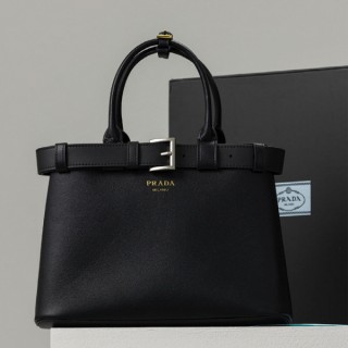 프* 수입프리미엄급 Buckle small leather handbag with belt