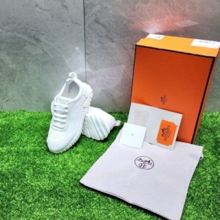 에* 24FW 바운싱 스니커즈 (남성)