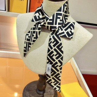 [ F ] 시그니쳐 FF 패턴 아이엘로우 방도 스카프