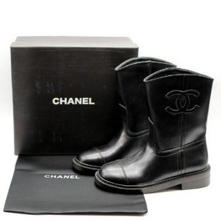 샤* 25FW 레더 앵클 미들 숏 부츠 CC로고 블랙 (여성)