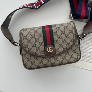 구* 오디피아 숄더백