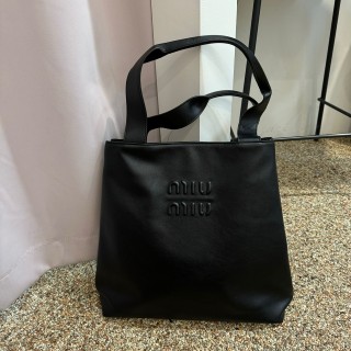 미* (M*u) 가죽 호보백