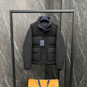 루* 24FW 모노그램 다운 패딩 자켓