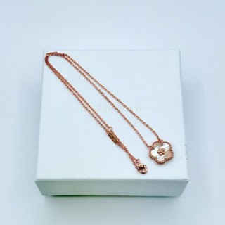 반* 럭키 스프링 펜던트, 플럼 블로썸