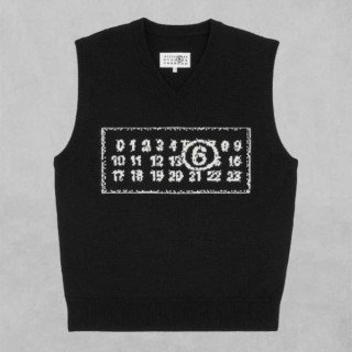 [ M ] MM6 뉴메릭 자카드 니트 베스트