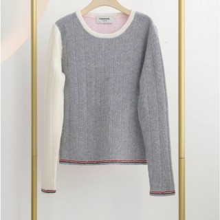 [ T ] 컬러 배색 라운드 스웨터 (여성)