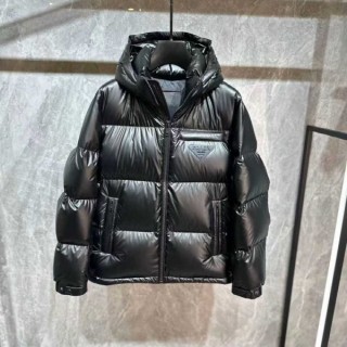 프** 삼각로고 패딩