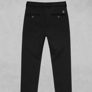 [ L ] LV 스틸 로고 베이직 일자핏 코튼 팬츠
