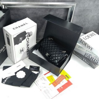 샤* 클래식 미듐 플랩백 램스킨 블랙 은장 A01112 (풀박스) 고급