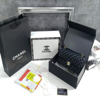 샤* 클래식 미듐 플랩백 램스킨 블랙 금장 A01112 (풀박스) 고급