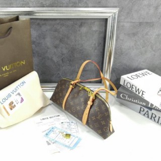 루* 2026 SS 컬렉션 east-west