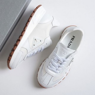 [ P ] 삼각로고 리나일론 브러쉬드 스니커즈 (남성)