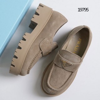 [ P ] 25FW 여성 스웨이드 로퍼 베이지 (여성)