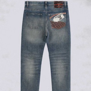 [ L ] 모노그램 포켓 레더 패치 슬림핏 데님 팬츠