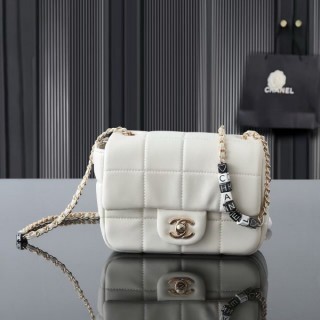 샤* 퀄팅 크로스