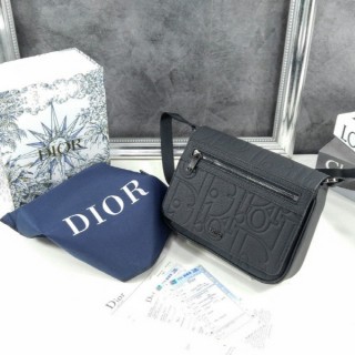 디* 플랩 스트랩백 블랙 가죽 & 블랙 그레인 송아지 가죽 (풀박스)