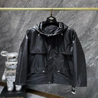 크* 크로스 스티치 바람막이