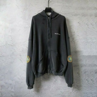 발**** 패치 후드 집업