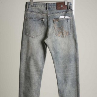 [ L ] 레더패치 포켓 자수로고 워싱 데님진