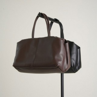 [ T ] 엘리오 부어스 레더 백