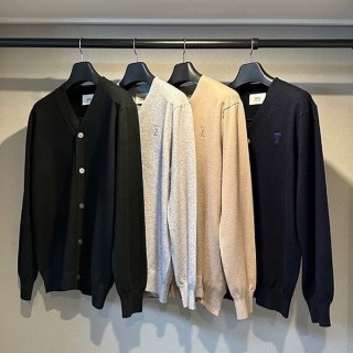 AM 드 꾀흐 까마이외 자수 니트 가디건