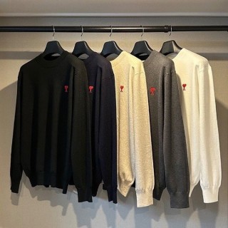 AM 드 꾀흐 엠브로이더리 크루넥 니트