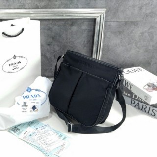 프** 리나일론 및 사피아노 숄더백